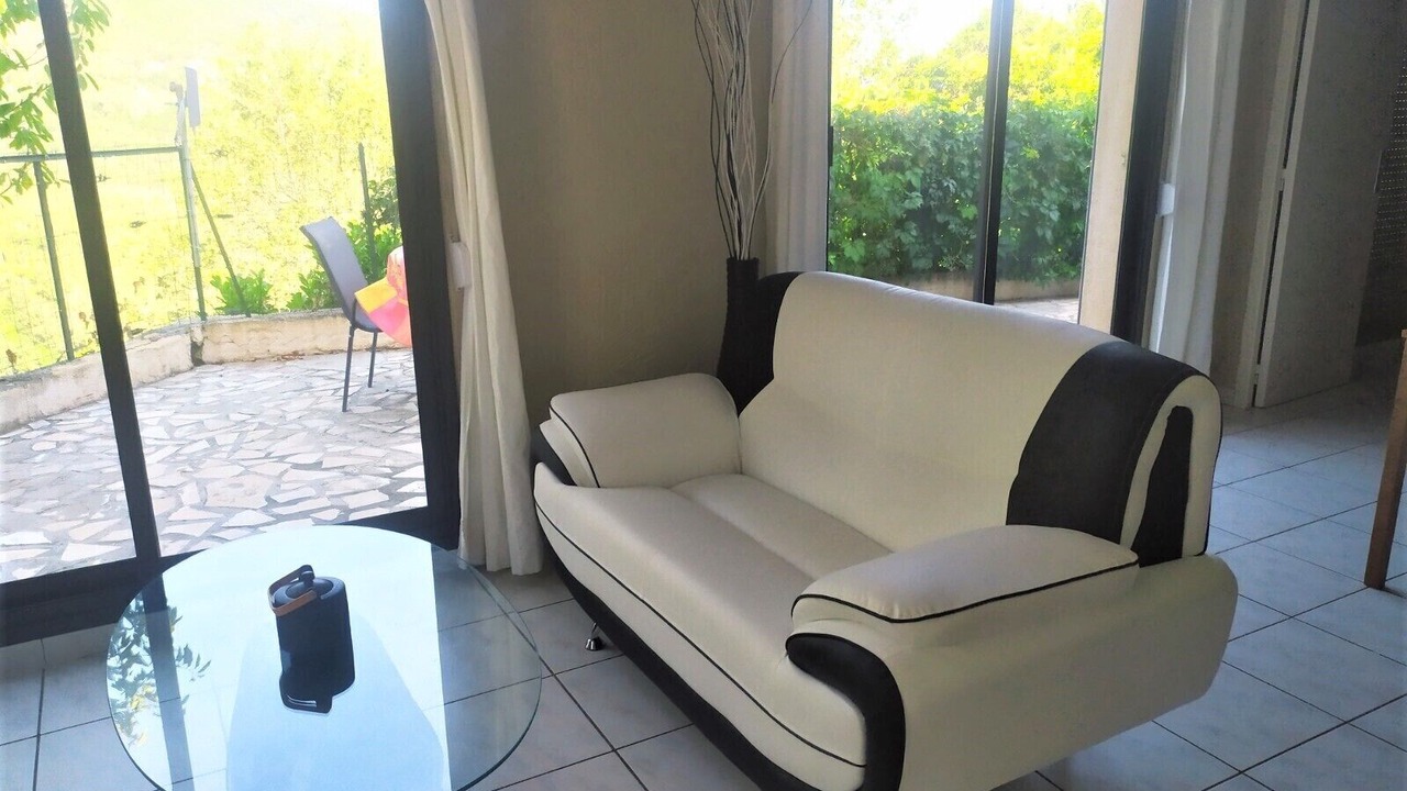 Photo of Livingroom in Bendejun