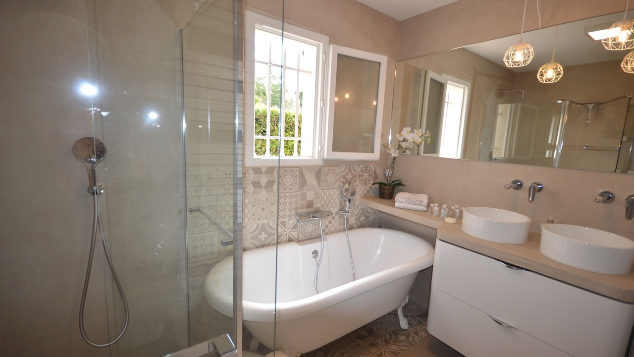 Photo of Bathroom in Grimaud