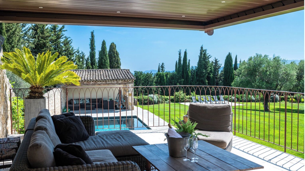 Photo of Patio Balcony in Le Plan-de-Grasse