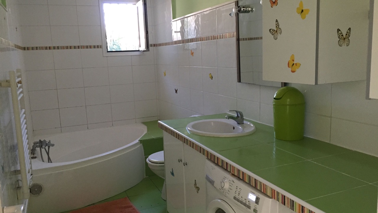 Photo of Bathroom in Cantaron
