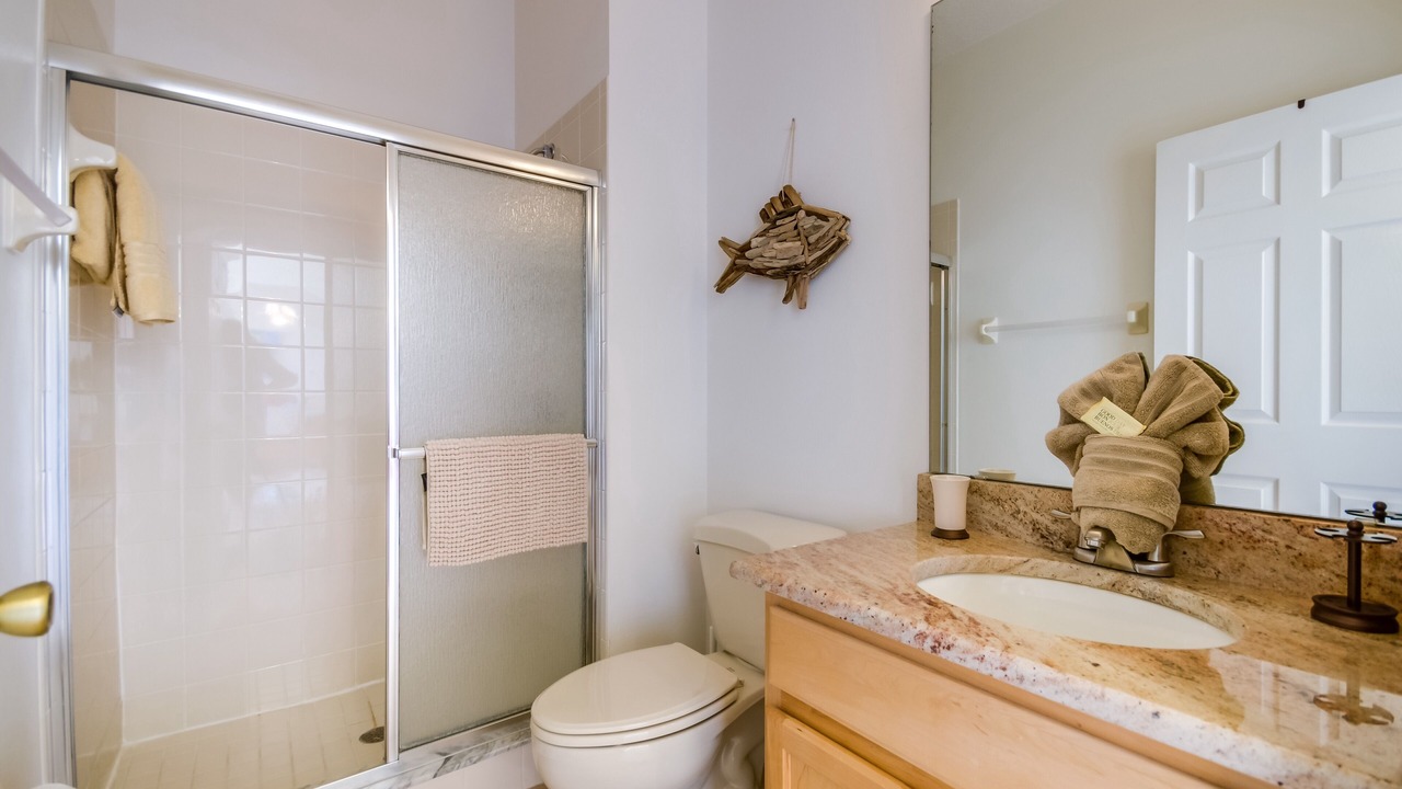 Photo of Bathroom in Bridgewater Crossing