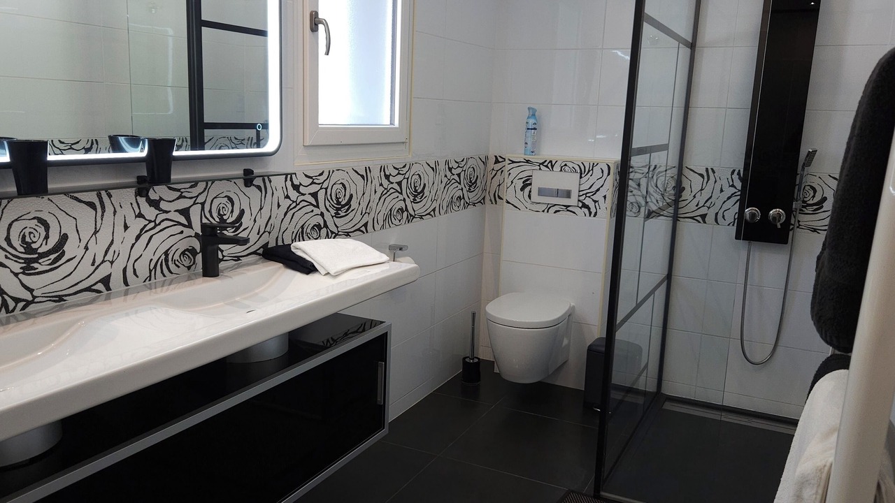 Photo of Bathroom in Saint-Aygulf
