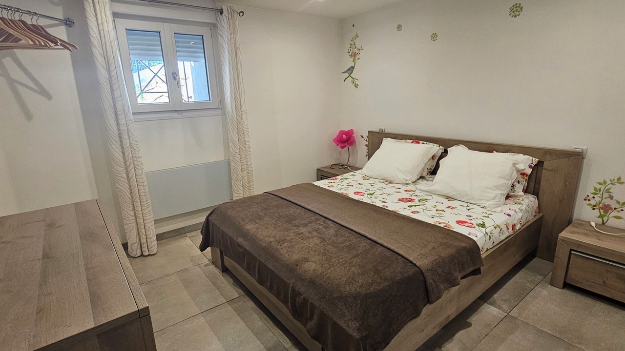 Photo of Bedroom in Saint-Aygulf