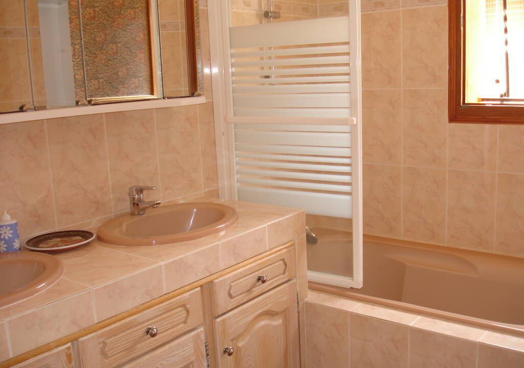 Photo of Bathroom in Antheor