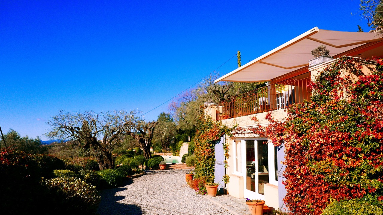 Photo of Others in Chateauneuf-Grasse