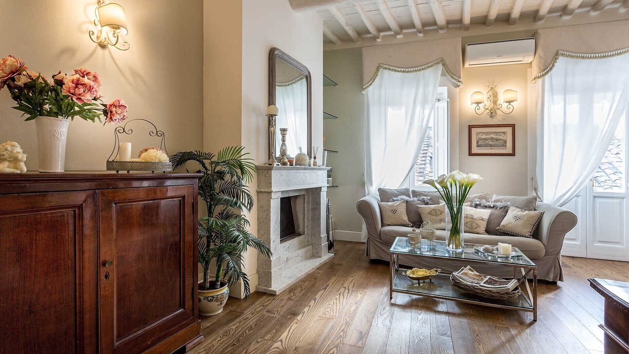 Photo of Livingroom in Lucca Historical Center