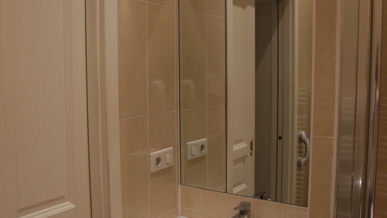Photo of Bathroom in Cannes City Centre