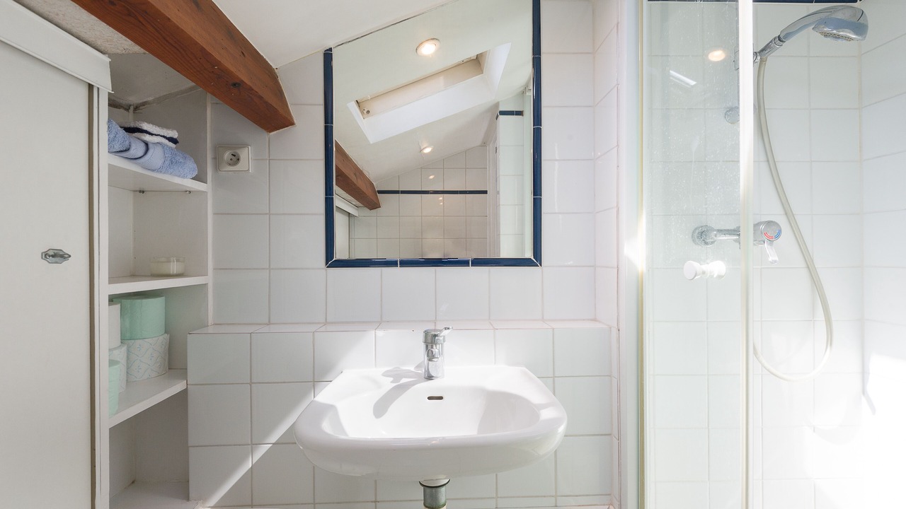 Photo of Bathroom in Biot