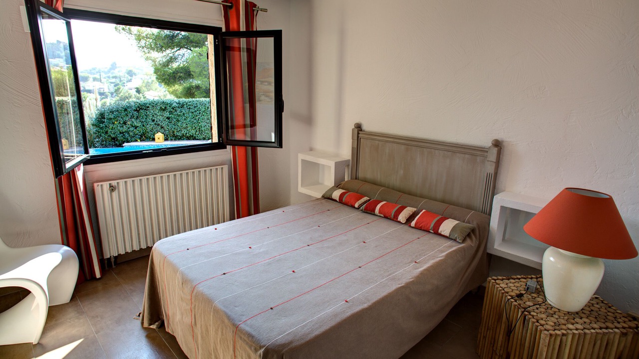 Photo of Bedroom in Saint-Aygulf