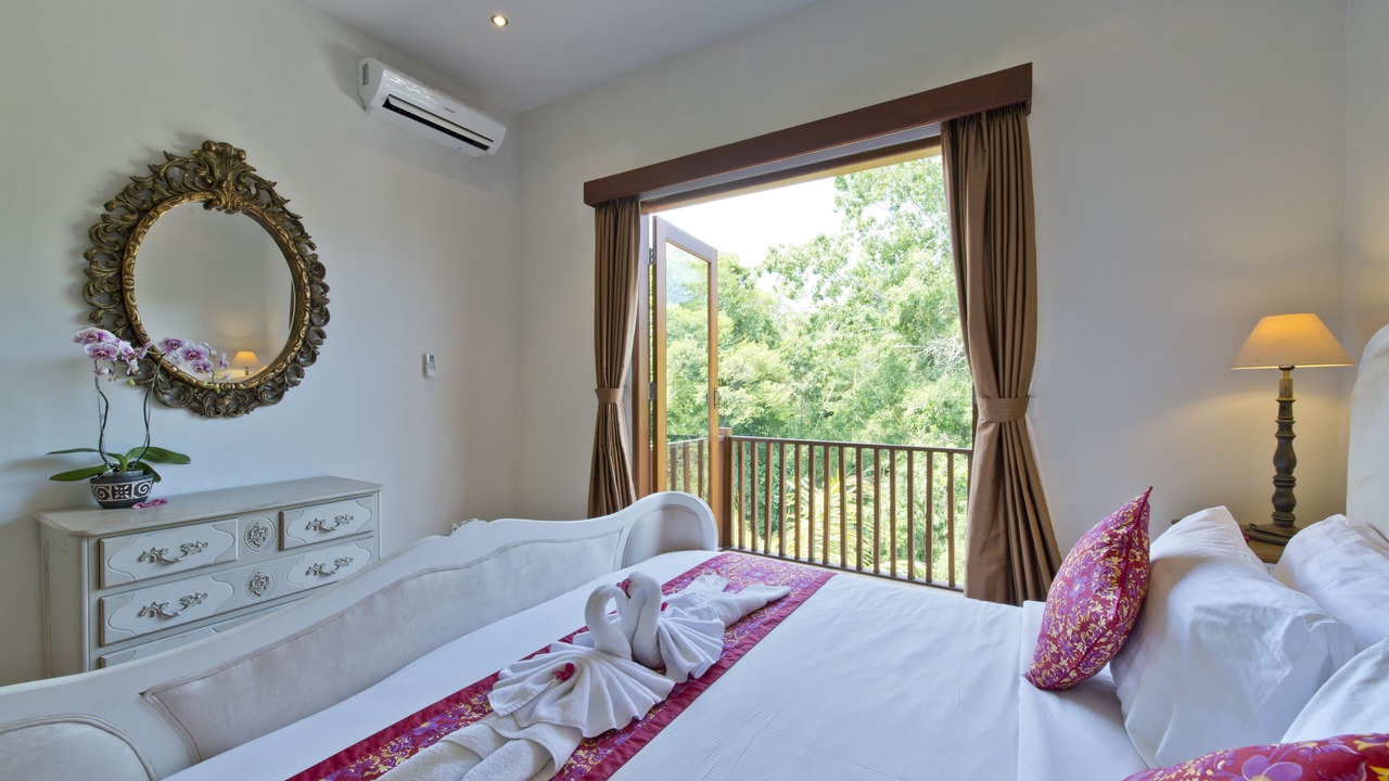 Photo of Bedroom in Tegal Mengkeb