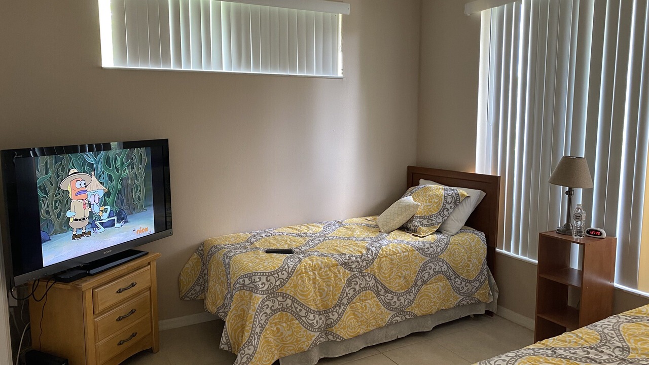 Photo of Bedroom in Sunset Lakes