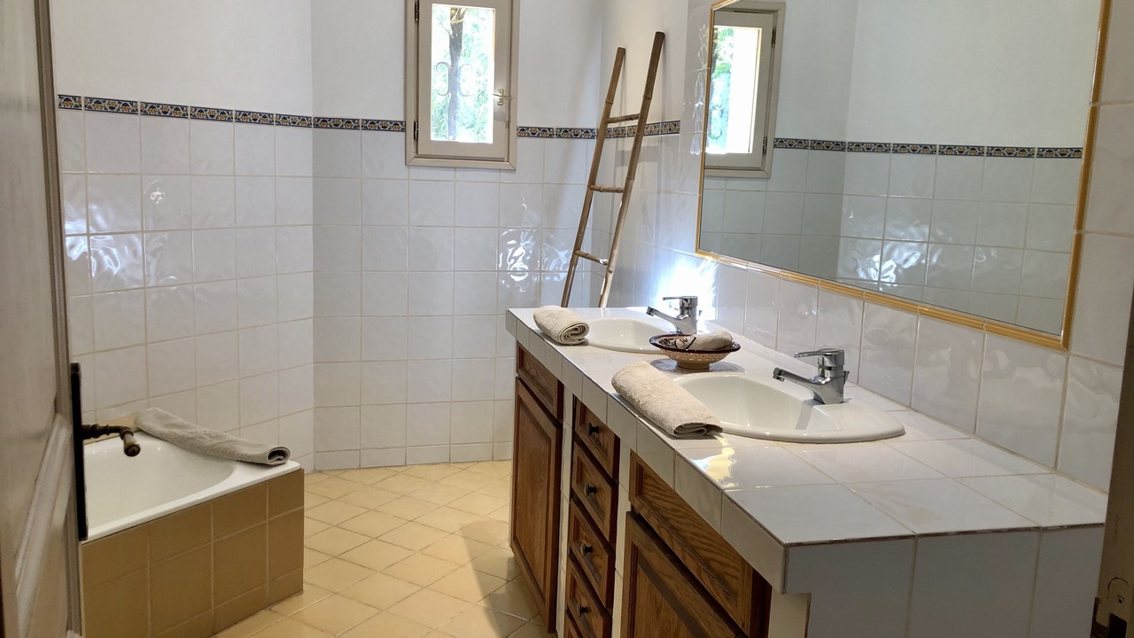 Photo of Bathroom in Port Grimaud