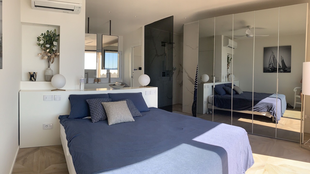 Photo of Bedroom in Sainte-Maxime - Saint-Tropez