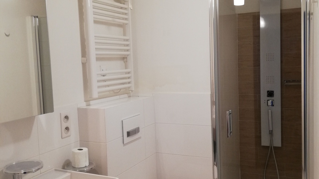 Photo of Bathroom in Villeneuve Loubet Beach