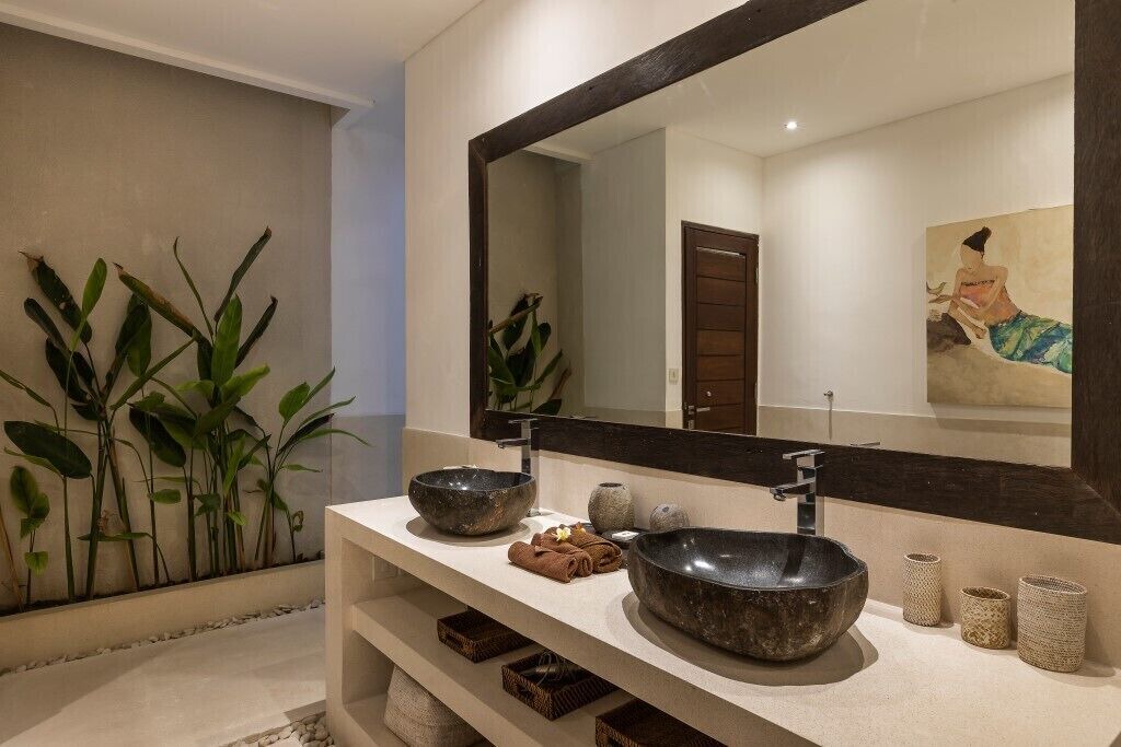 Photo of Bathroom in Sunset Road