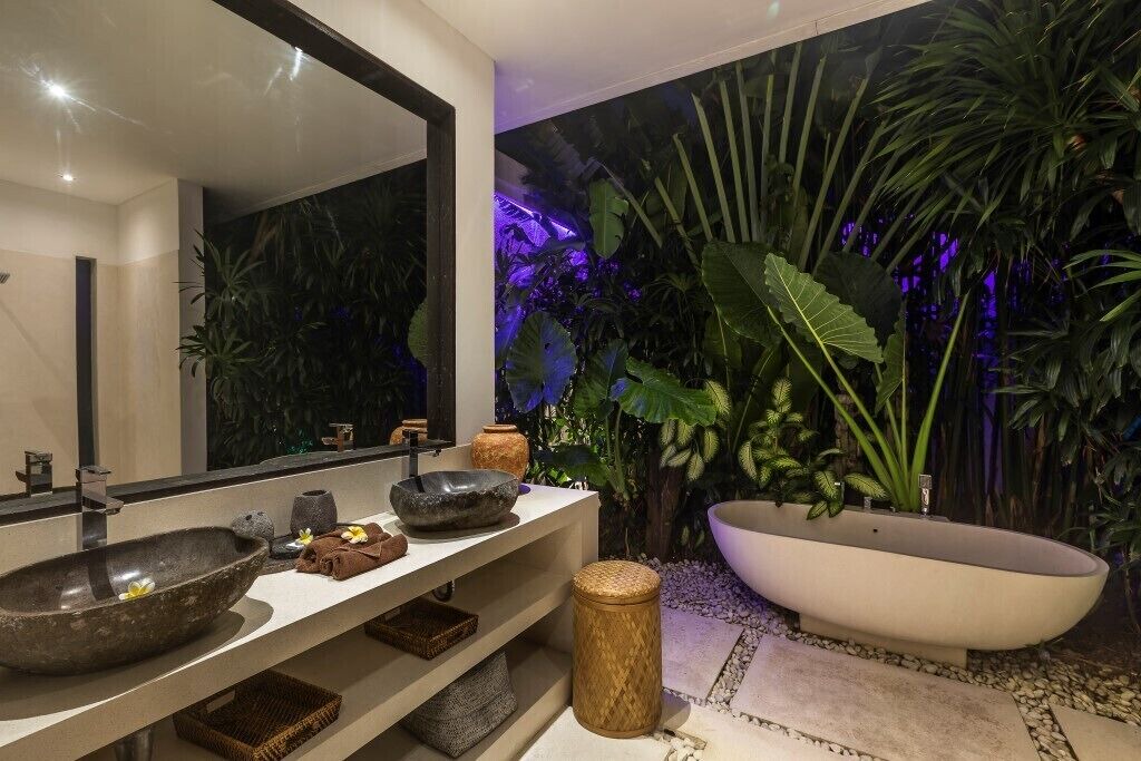 Photo of Bathroom in Sunset Road