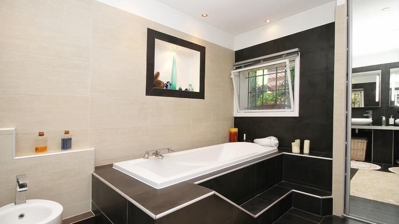Photo of Bathroom in Valbonne