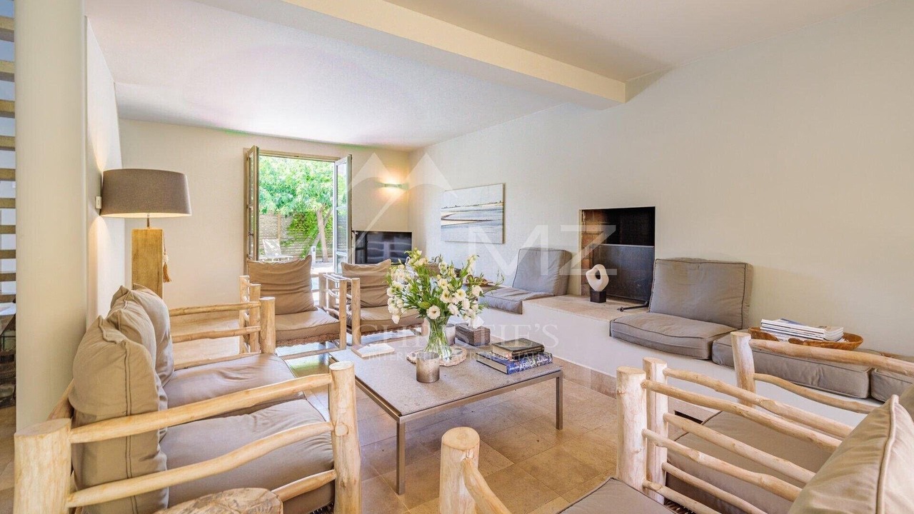 Photo of Bedroom in Saint-Tropez
