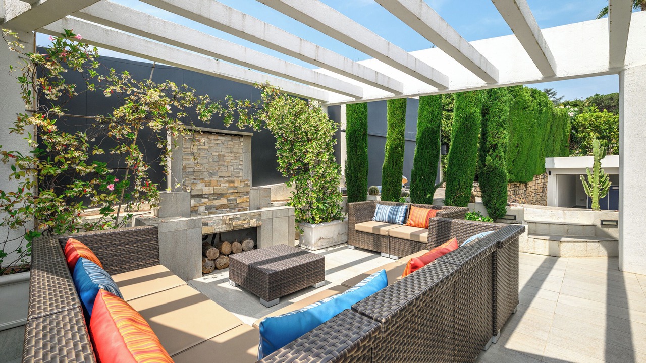 Photo of Patio Balcony in La Croix des Gardes