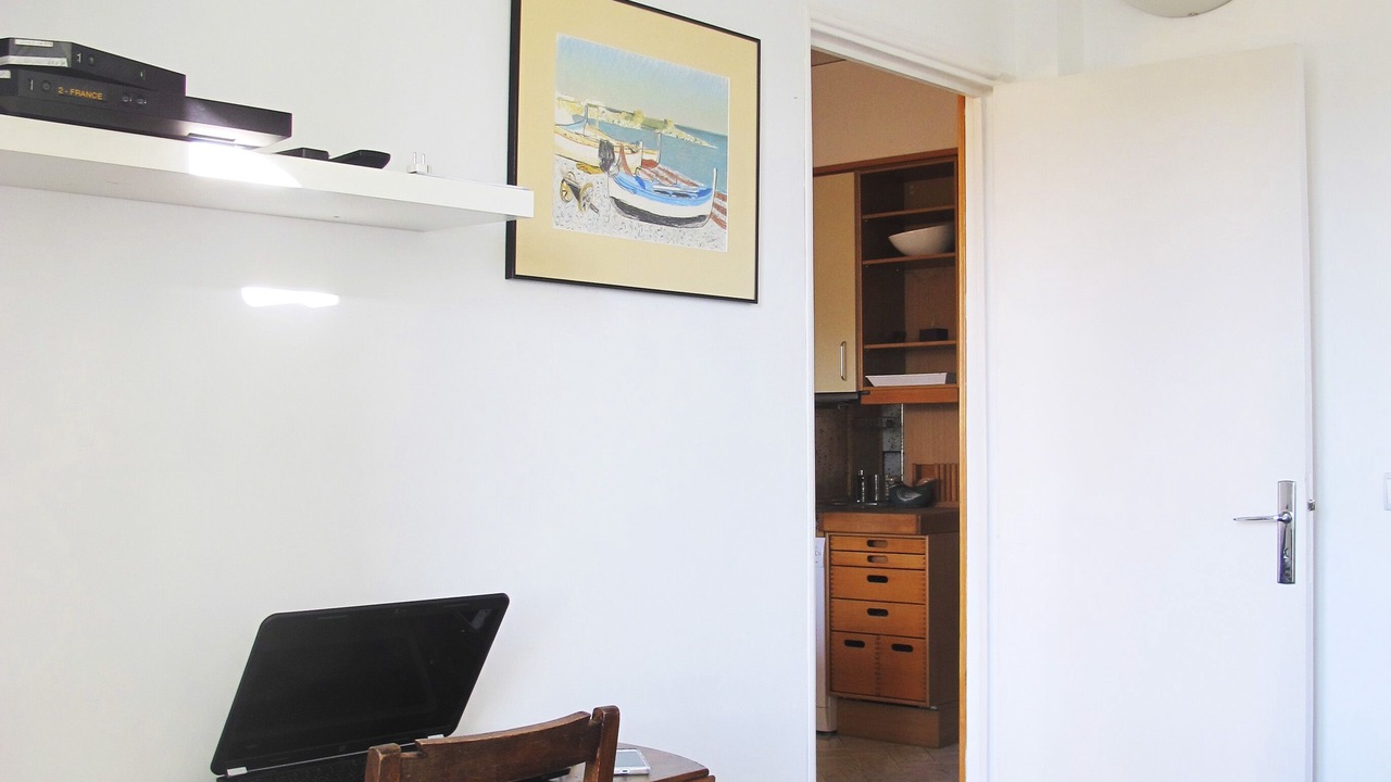Photo of Bedroom in Riquier