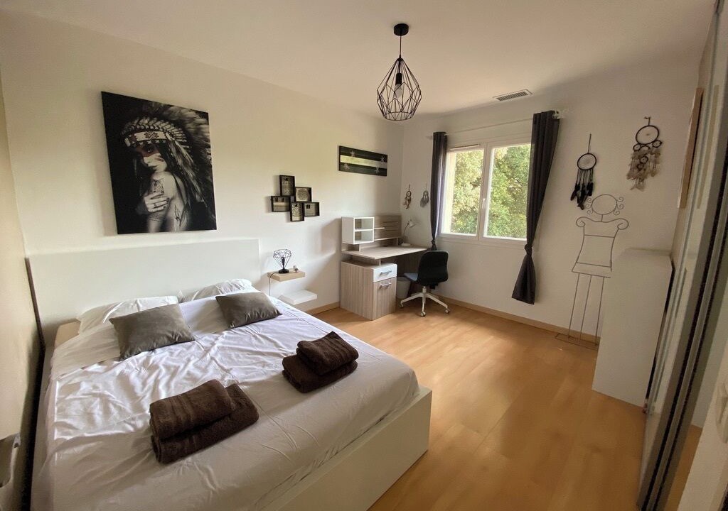Photo of Bedroom in Roquefort-les-Pins