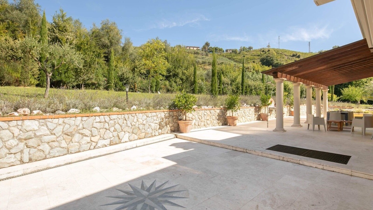 Photo of Outdoor in Carrara