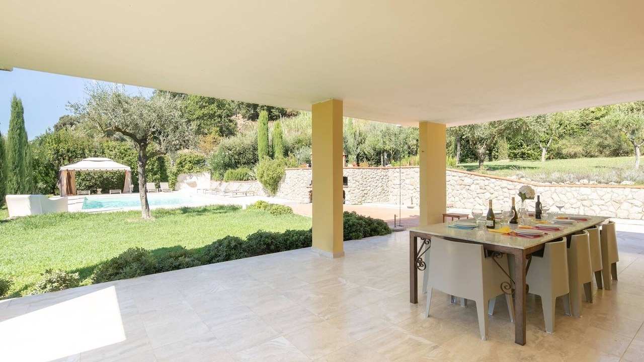 Photo of Patio Balcony in Carrara