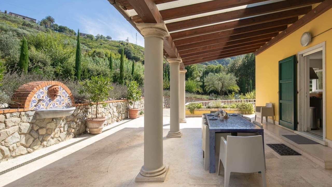 Photo of Patio Balcony in Carrara