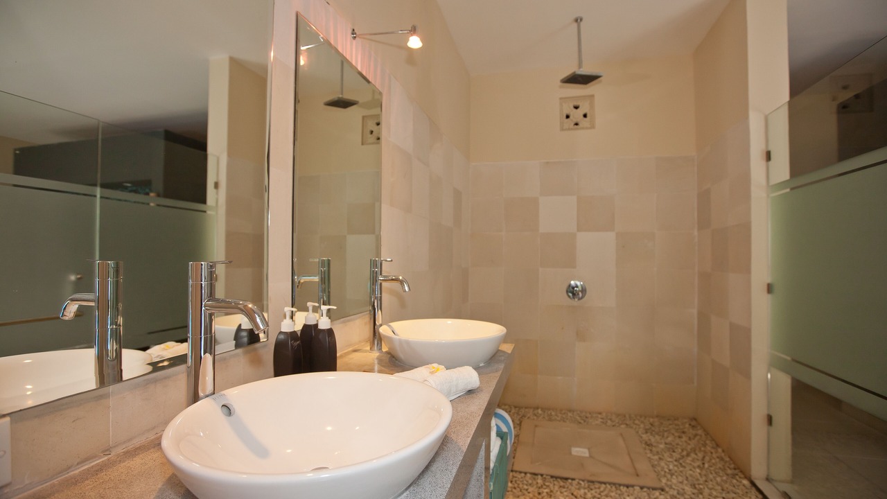 Photo of Bathroom in Pererenan