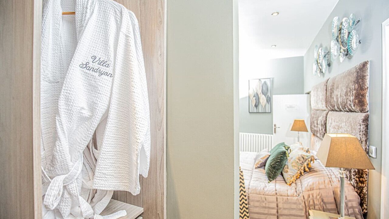 Photo of Bedroom in Cap-d'Antibes