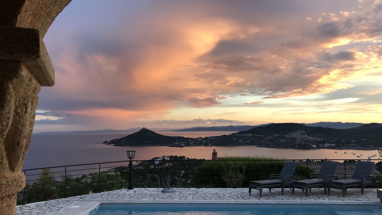 Photo of Outdoor in Antheor