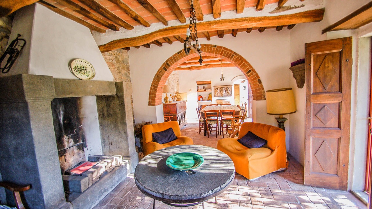 Photo of Livingroom in Buti