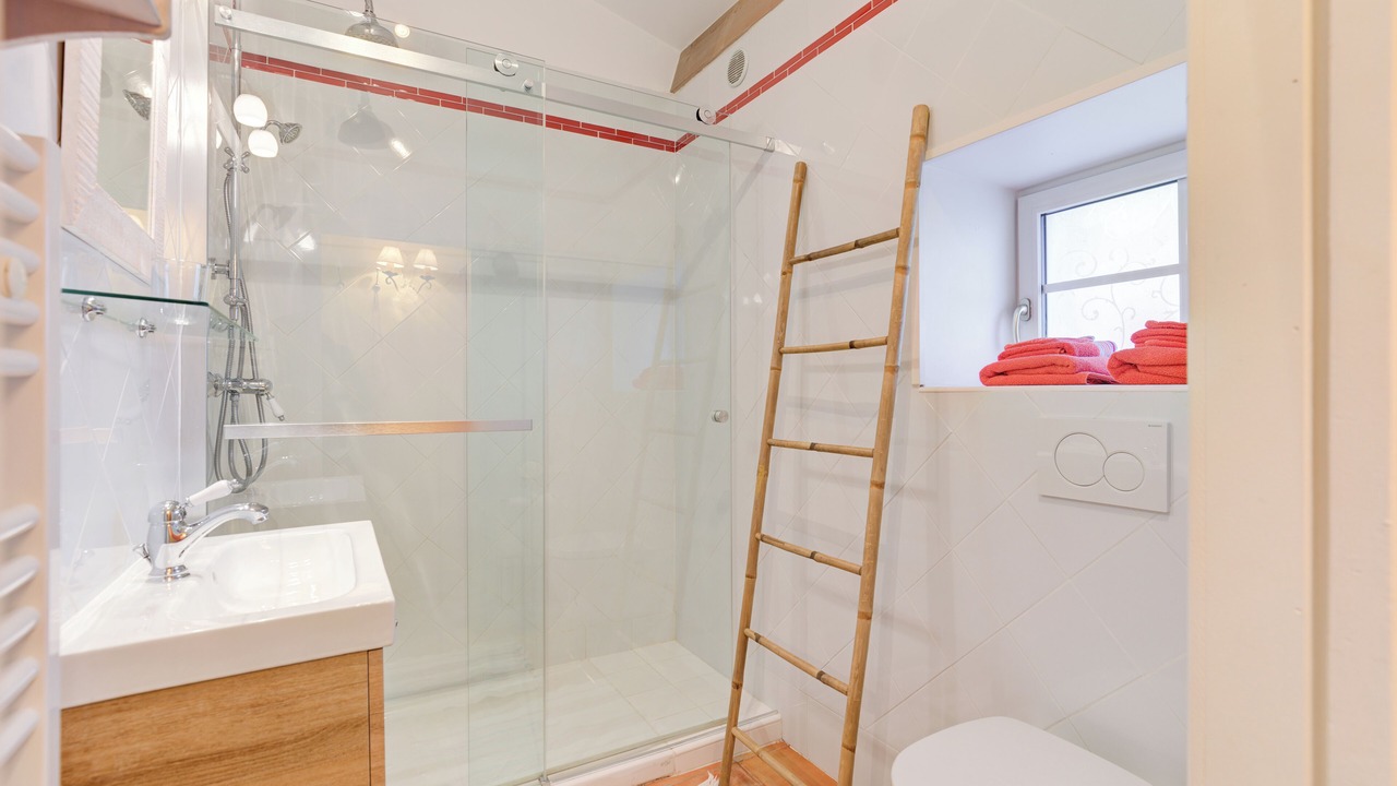Photo of Bathroom in Plaine de la Brague