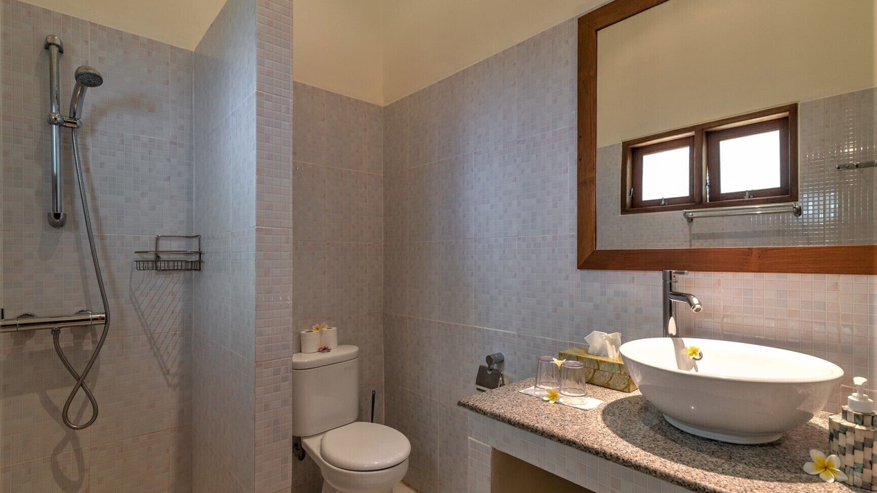 Photo of Bathroom in Lokapaksa