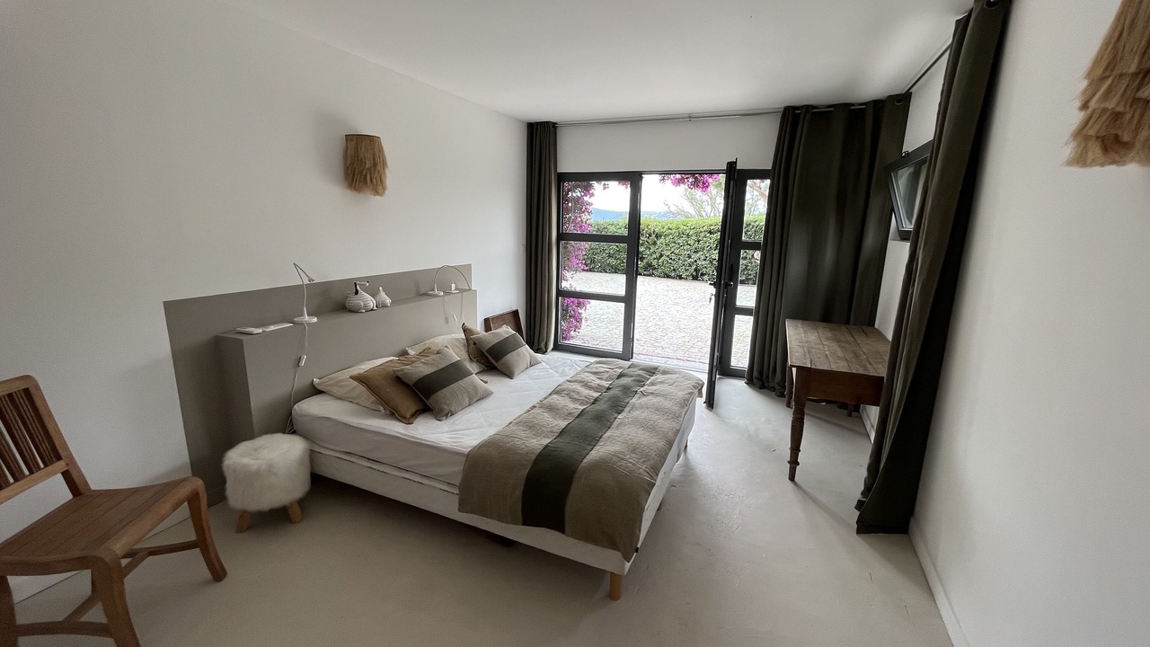 Photo of Bedroom in Sainte-Maxime - Saint-Tropez