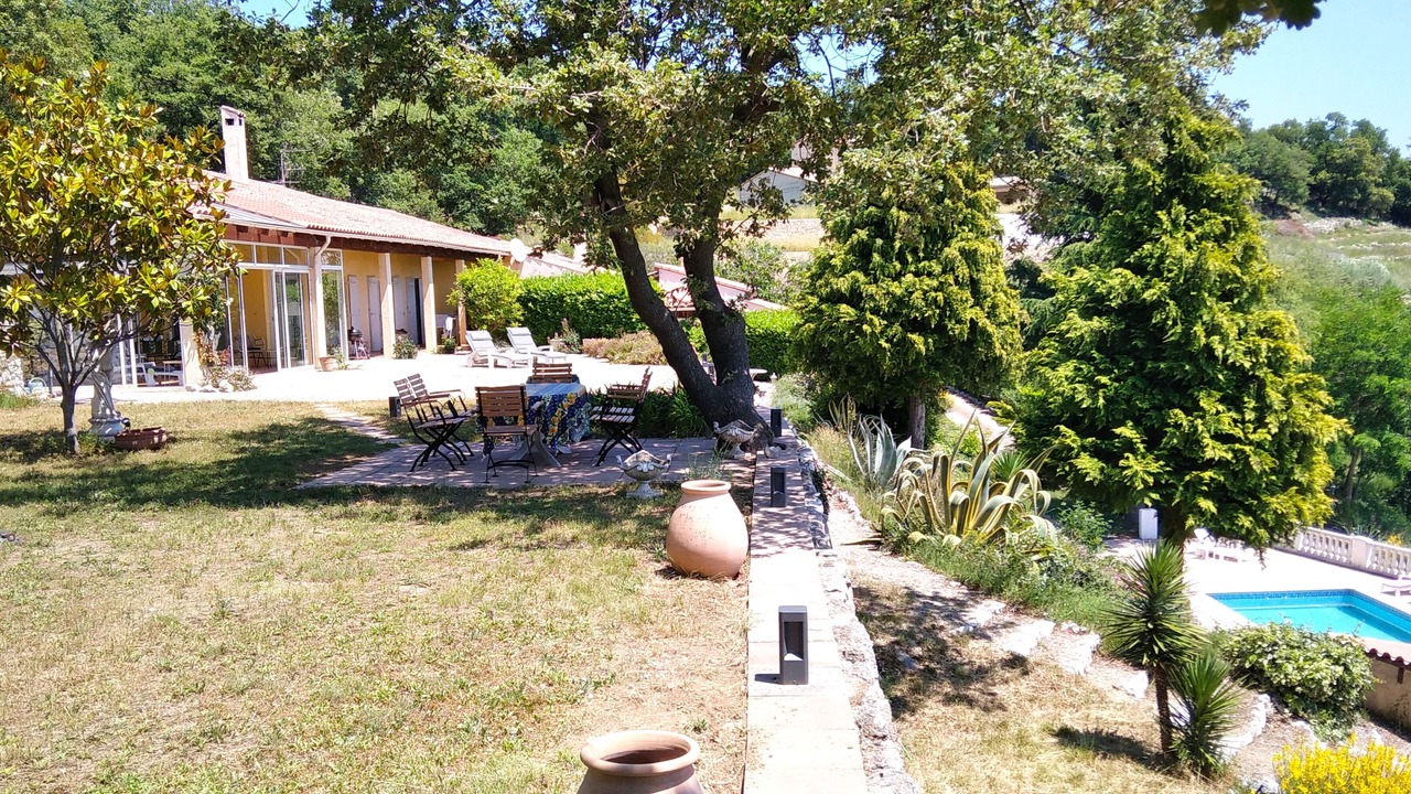 Photo of Outdoor in Gattieres