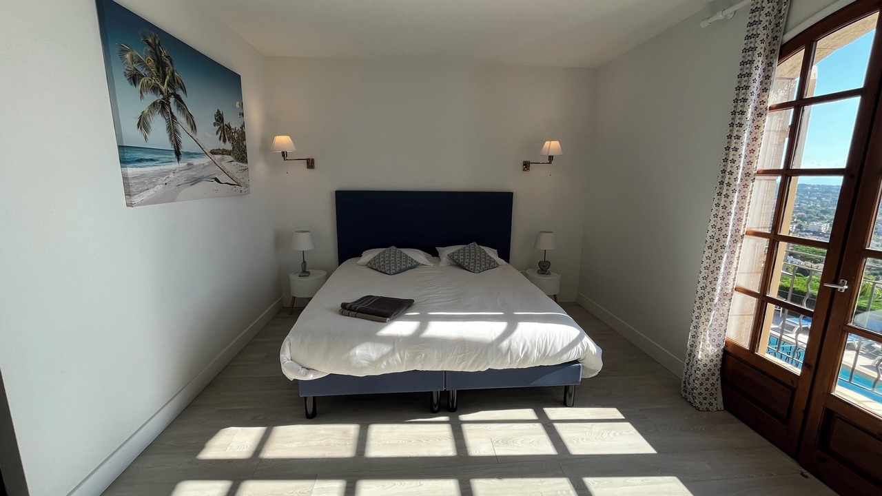 Photo of Bedroom in Golfe Juan