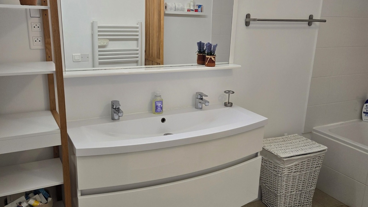 Photo of Bathroom in Cannes La Bocca