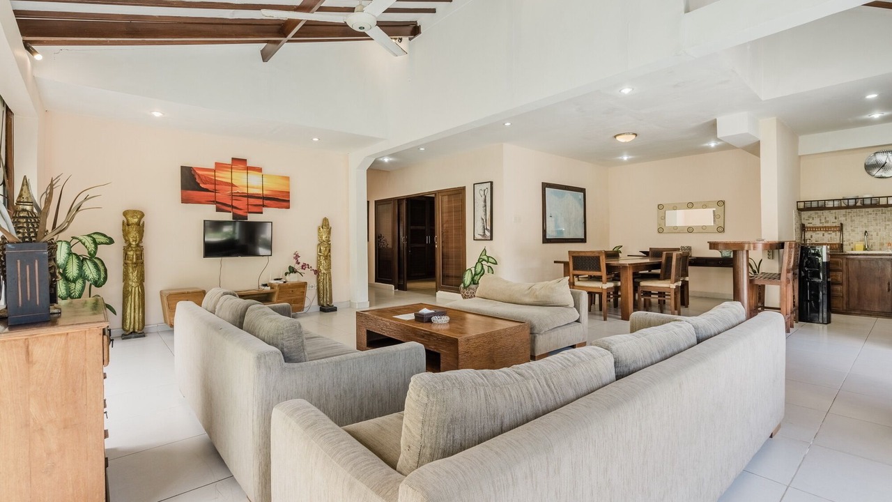 Photo of Livingroom in Sunset Road