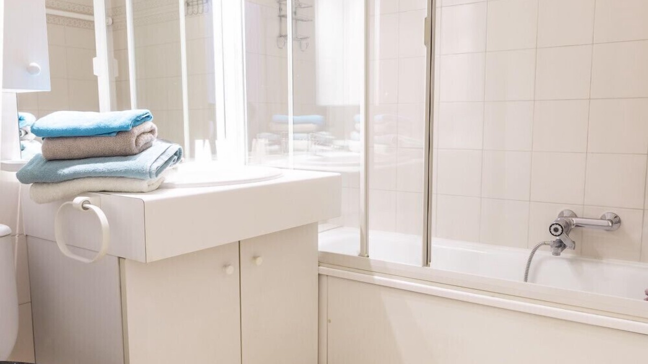 Photo of Bathroom in Cannes City Centre