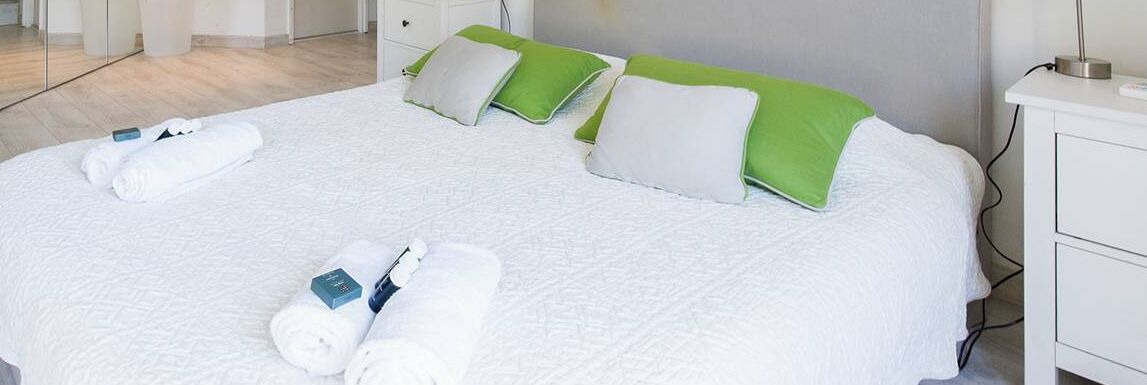 Photo of Bedroom in California - Pezou