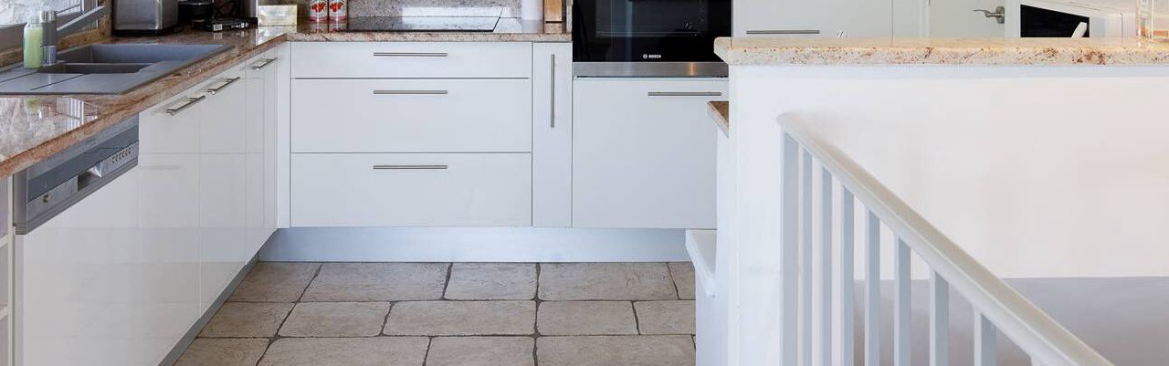 Photo of Kitchen in California - Pezou