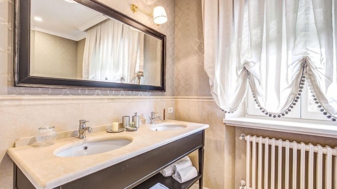 Photo of Bathroom in Campiglia Marittima