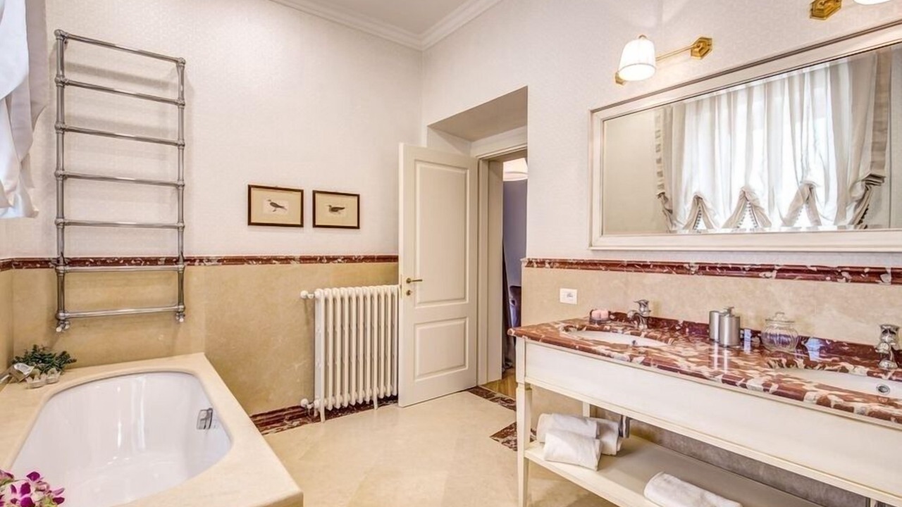 Photo of Bathroom in Campiglia Marittima