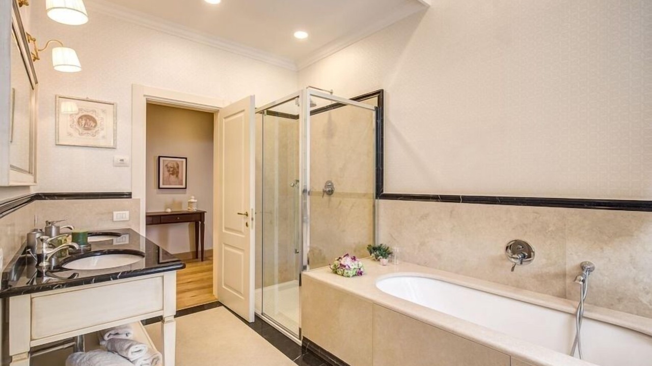 Photo of Bathroom in Campiglia Marittima