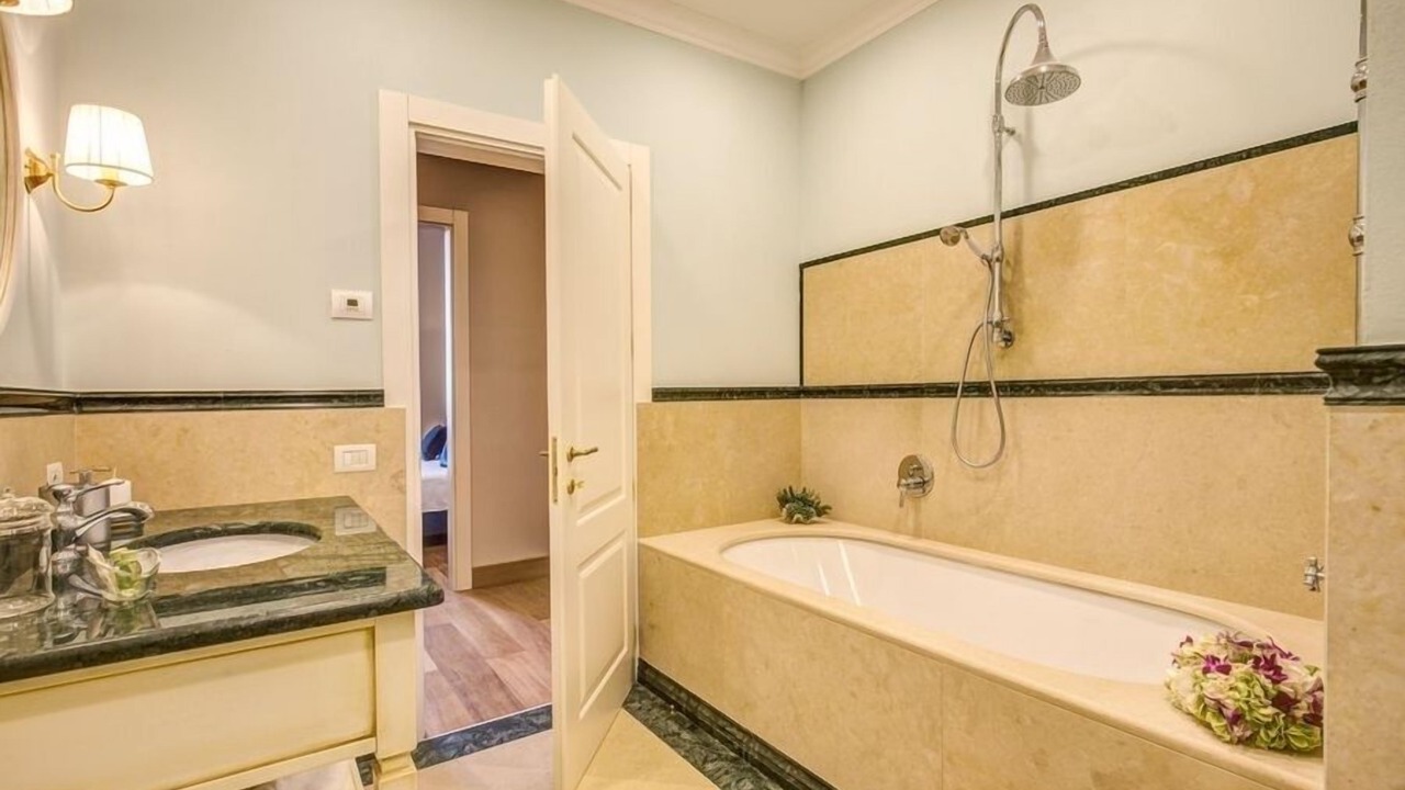 Photo of Bathroom in Campiglia Marittima