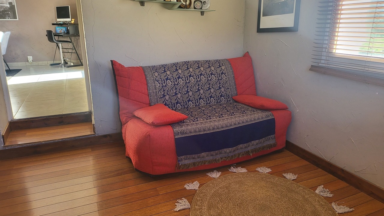 Photo of Livingroom in Drap