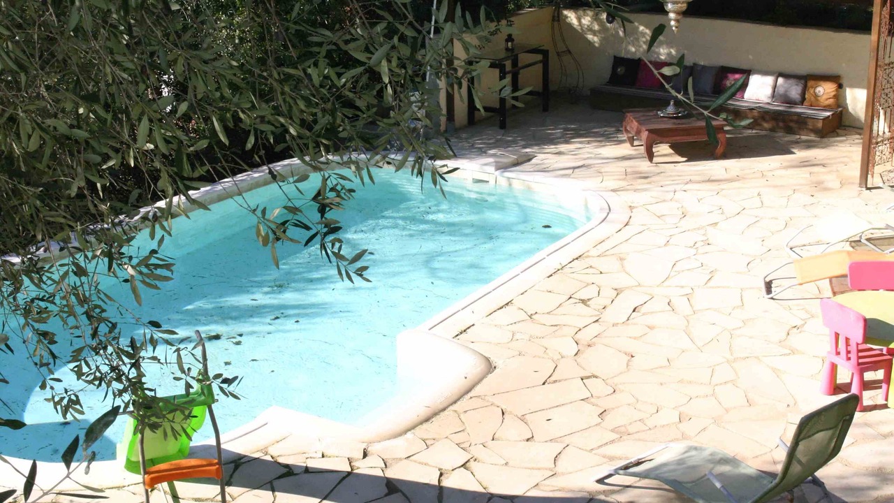 Photo of Outdoor in Drap