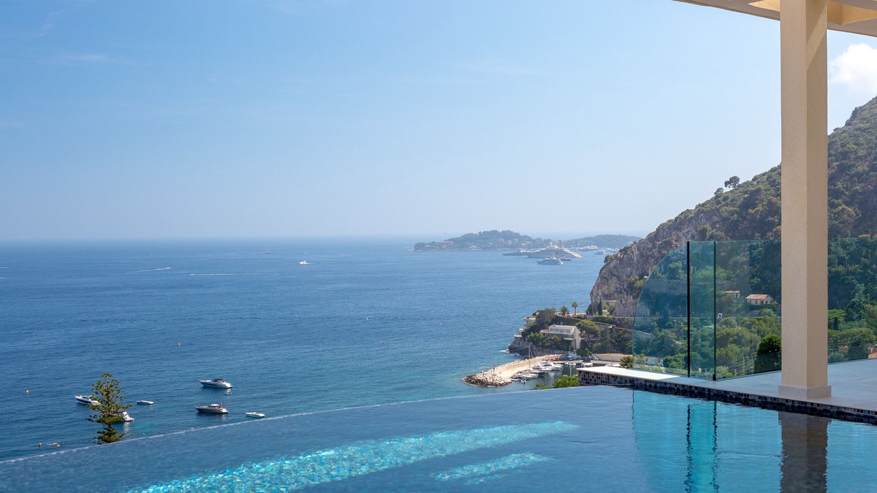 Photo of Others in Eze