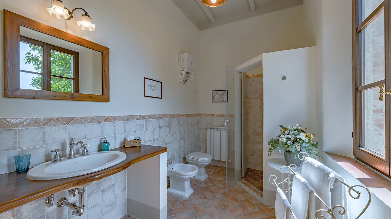 Photo of Bathroom in Buonconvento